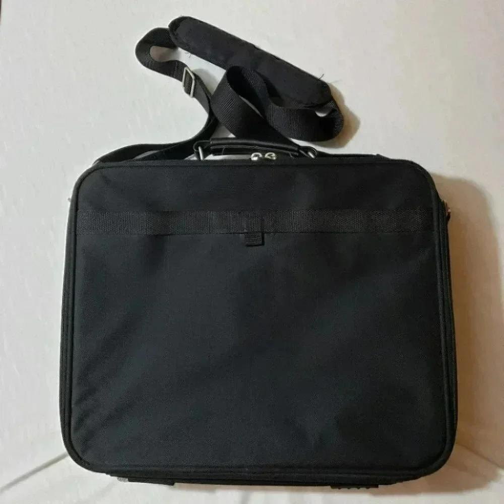 Targus black laptop‎ bag EUC